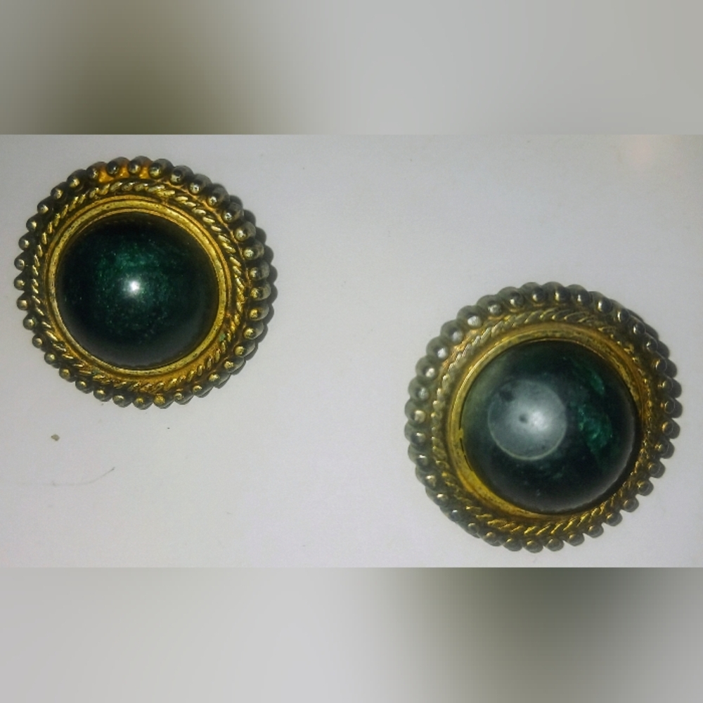 Gold and Green Vintage-Style Earrings with Ornate Design